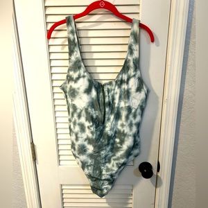 NWOT olive green tie dye swimsuit